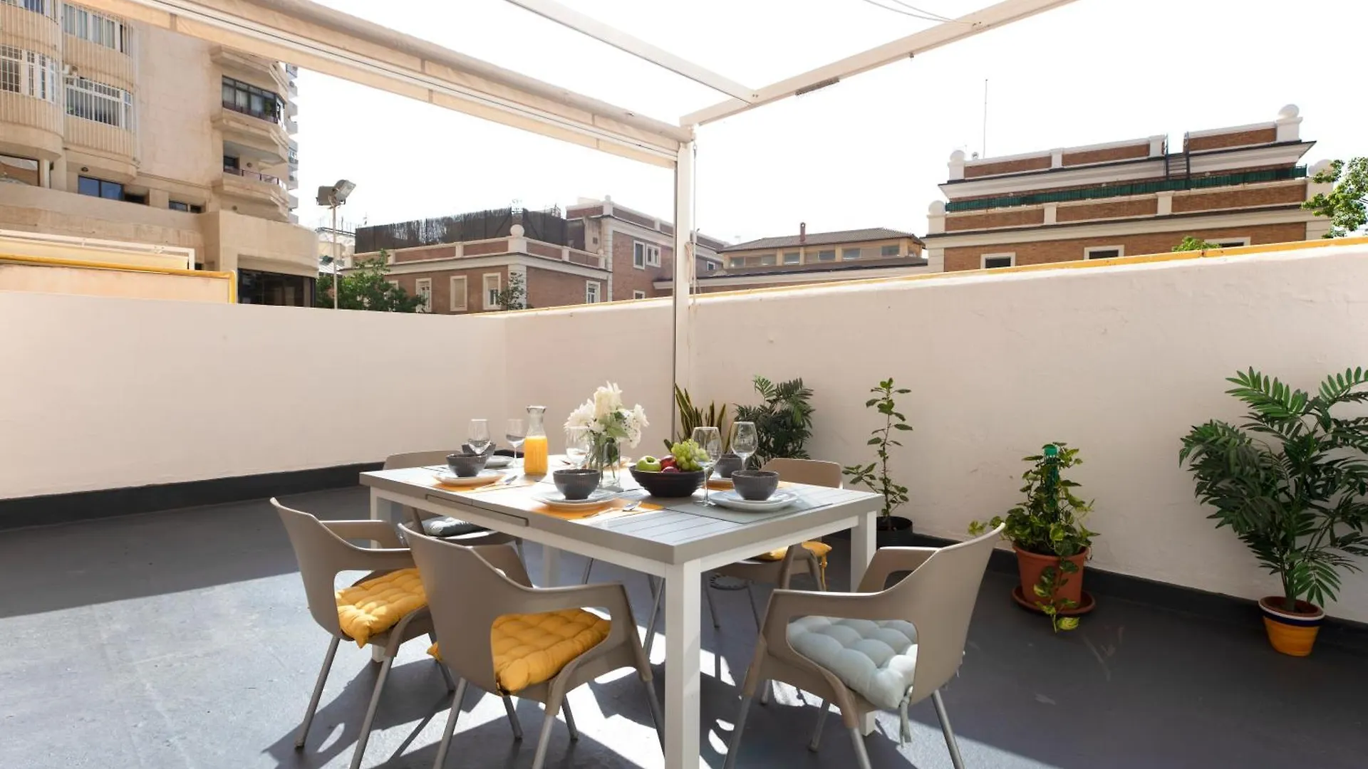 Apartamento Frente a la playa Malagueta-Ciudad Melilla, 6 personas Málaga 0*,  España